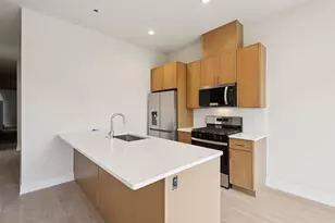 3641 N Wilton Ave, Chicago, IL 60613 - Photo 2