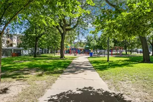 6454 N Bosworth Ave, Chicago, IL 60626 - Photo 24