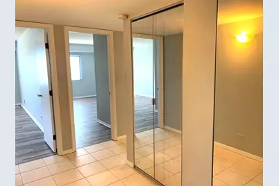 350 Plum Creek Drive #407, Wheeling, IL 60090 - Photo 2