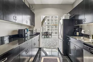 8 E Randolph St, Chicago, IL 60601 - Photo 14