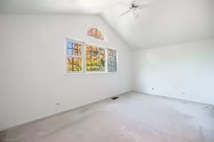 625 Sutton Ct, Wheeling, IL 60090 - Photo 20