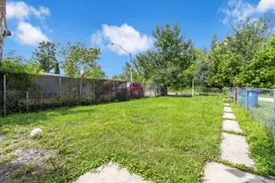 528 E 156th St, Harvey, IL 60426 - Photo 26