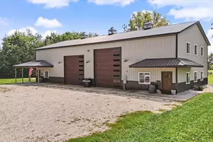 652 E Summer St, Paxton, IL 60957 - Photo 6