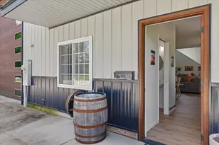 652 E Summer St, Paxton, IL 60957 - Photo 10