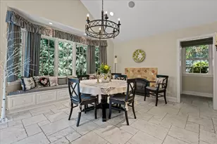 251 Oakland Dr, Highland Park, IL 60035 - Photo 16