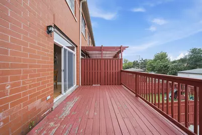 6336 N Sacramento Avenue, Chicago, IL 60659 - Photo 10