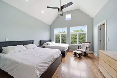6336 N Sacramento Avenue, Chicago, IL 60659 - Photo 12