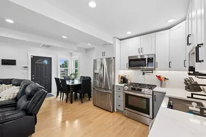 5150 N Moody Avenue, Chicago, IL 60630 - Photo 8