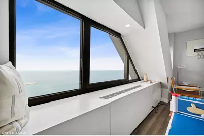 175 E Delaware Place #5609, Chicago, IL 60611 - Photo 14