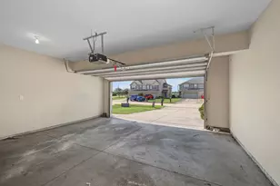 4618 Copper Ridge Rd, Champaign, IL 61822 - Photo 44