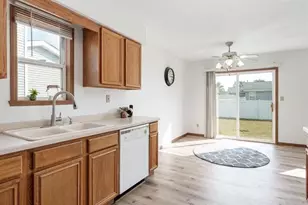 14723 Hunters Way, South Beloit, IL 61080 - Photo 16