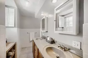 693 S Spring Rd, Elmhurst, IL 60126 - Photo 16