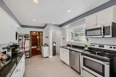 693 S Spring Road, Elmhurst, IL 60126 - Photo 10