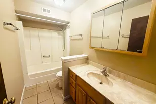1472 Carol Ct, Palatine, IL 60074 - Photo 2
