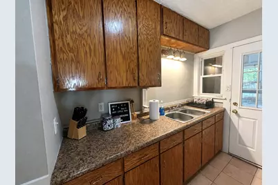 812 S Jefferson Avenue, Lockport, IL 60441 - Photo 6
