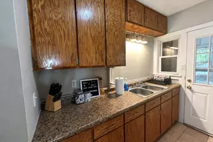 812 S Jefferson Ave, Lockport, IL 60441 - Photo 6