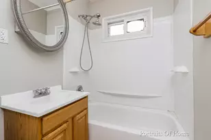 812 S Jefferson Ave, Lockport, IL 60441 - Photo 10