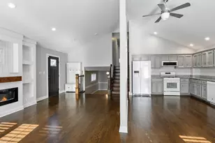 10633 S Whipple St, Chicago, IL 60655 - Photo 8
