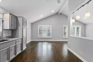 10633 S Whipple St, Chicago, IL 60655 - Photo 14