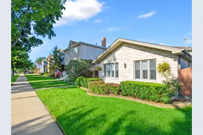 10633 S Whipple Street, Chicago, IL 60655 - Photo 2