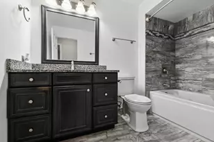 10633 S Whipple St, Chicago, IL 60655 - Photo 22