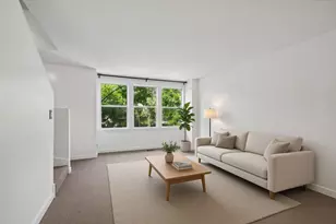 1007 E 61st St, Chicago, IL 60637 - Photo 4