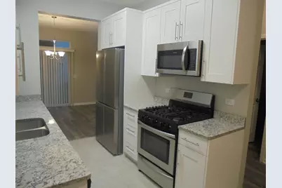 989 Mesa Drive #989, Lake in the Hills, IL 60156 - Photo 8