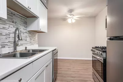 1375 Rebecca Drive #408, Hoffman Estates, IL 60169 - Photo 4