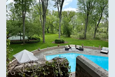 285 W Westminster Avenue, Lake Forest, IL 60045 - Photo 2