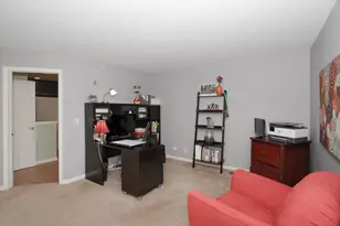 44 Lakebreeze Ct, Lake Zurich, IL 60047 - Photo 18