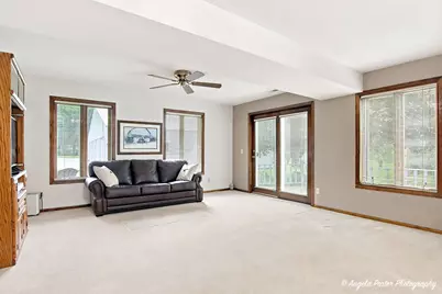 6424 McCullom Lake Road, Wonder Lake, IL 60097 - Photo 8