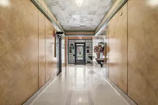 5052 N Marine Dr, Chicago, IL 60640 - Photo 16