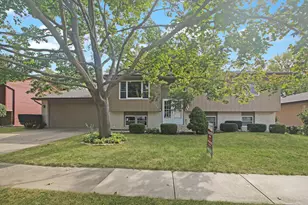 716 Lara Rd, Normal, IL 61761 - Photo 2