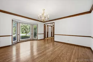 2318 River Woods Dr, Naperville, IL 60565 - Photo 10