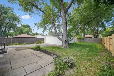 516 Hermitage Drive, Deerfield, IL 60015 - Photo 16