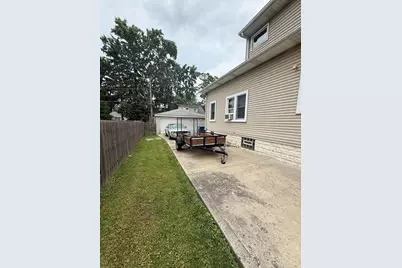 1682 Van Buren Avenue, Des Plaines, IL 60018 - Photo 20