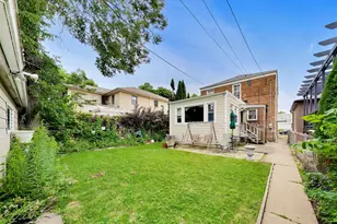 2908 W Birchwood Ave, Chicago, IL 60645 - Photo 40