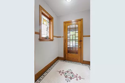 4019 W Wellington Avenue, Chicago, IL 60641 - Photo 8
