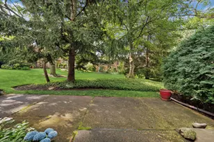 1728 Wildberry Dr, Glenview, IL 60025 - Photo 16