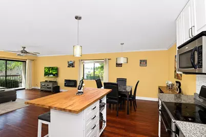1103 N Mill Street #104, Naperville, IL 60563 - Photo 10