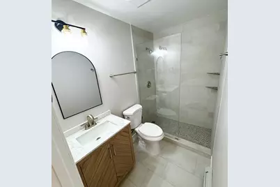 4528 Elm Avenue #2S, Brookfield, IL 60513 - Photo 8