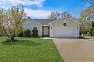 38312 Imperial Ln, Beach Park, IL 60087 - Photo 2