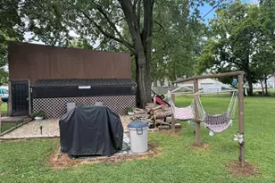 504 N Walnut St, Centralia, IL 62801 - Photo 14