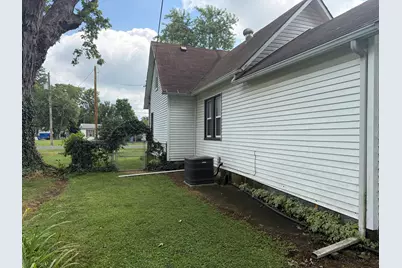 504 N Walnut Street, Centralia, IL 62801 - Photo 12