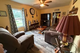 504 N Walnut St, Centralia, IL 62801 - Photo 4