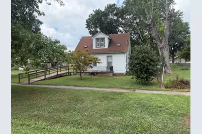 504 N Walnut Street, Centralia, IL 62801 - Photo 1