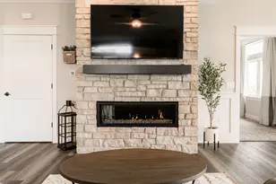 12 Kloe Ln, Sycamore, IL 60178 - Photo 28