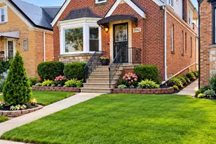 2942 N New England Ave, Chicago, IL 60634 - Photo 1