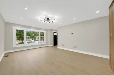 153 W 27th Place, Chicago Heights, IL 60411 - Photo 6