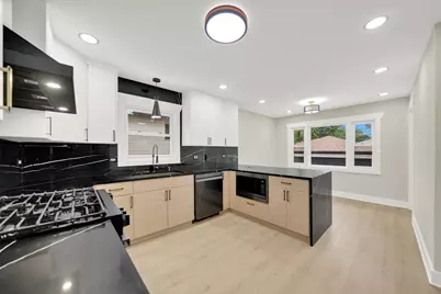 153 W 27th Place, Chicago Heights, IL 60411 - Photo 14